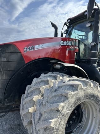 Image of Case IH Magnum 340 equipment image 4
