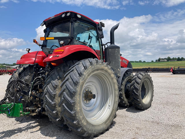 Image of Case IH Magnum 340 equipment image 2