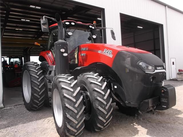 Image of Case IH Magnum 340 equipment image 2