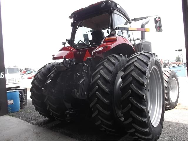 Image of Case IH Magnum 340 equipment image 3