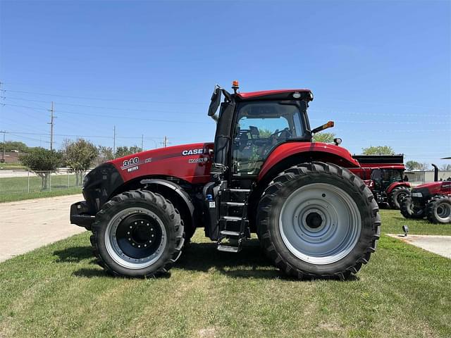 Image of Case IH Magnum 340 equipment image 1