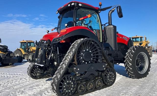 Image of Case IH Magnum 340 Rowtrac equipment image 4