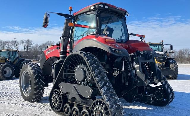 Image of Case IH Magnum 340 Rowtrac equipment image 2