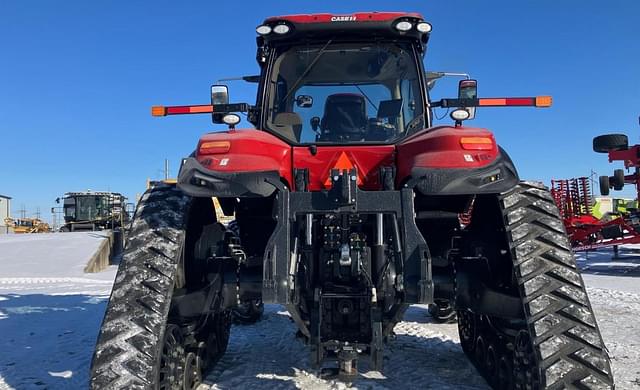 Image of Case IH Magnum 340 Rowtrac equipment image 3