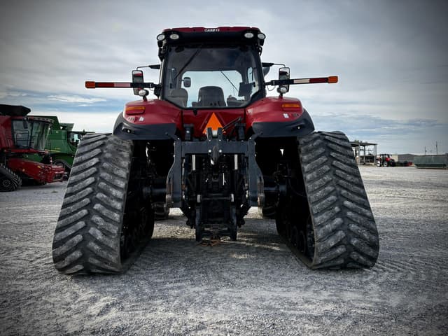 Image of Case IH Magnum 340 Rowtrac equipment image 3