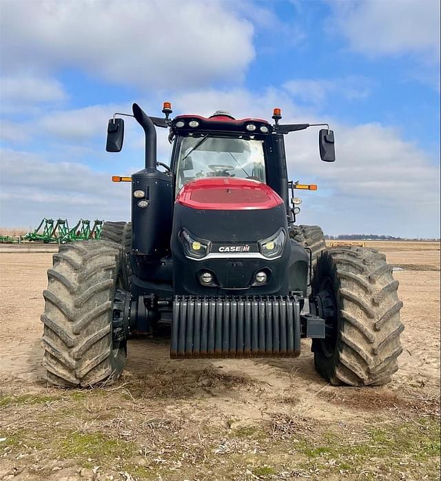 Image of Case IH Magnum 340 Rowtrac equipment image 2