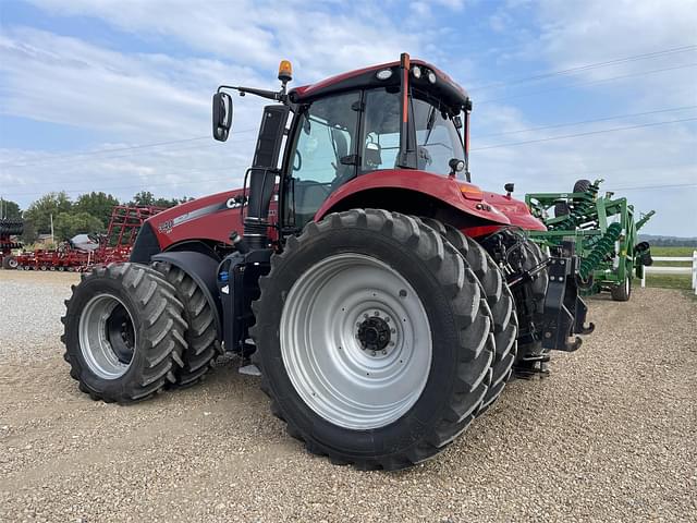 Image of Case IH Magnum 340 equipment image 3