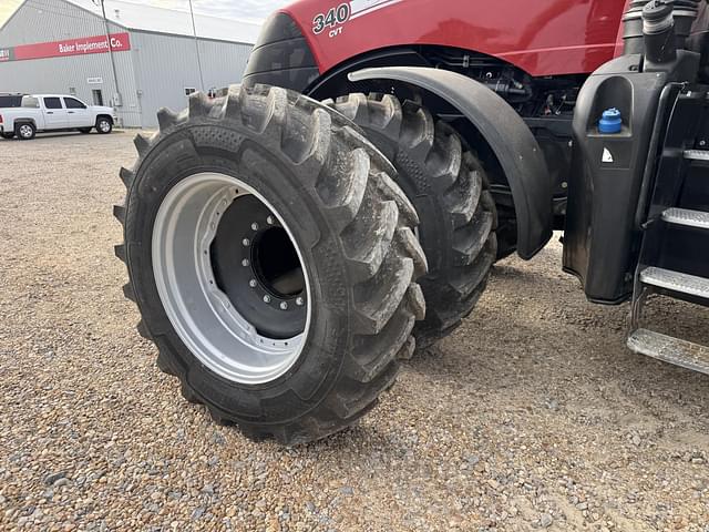 Image of Case IH Magnum 340 equipment image 4