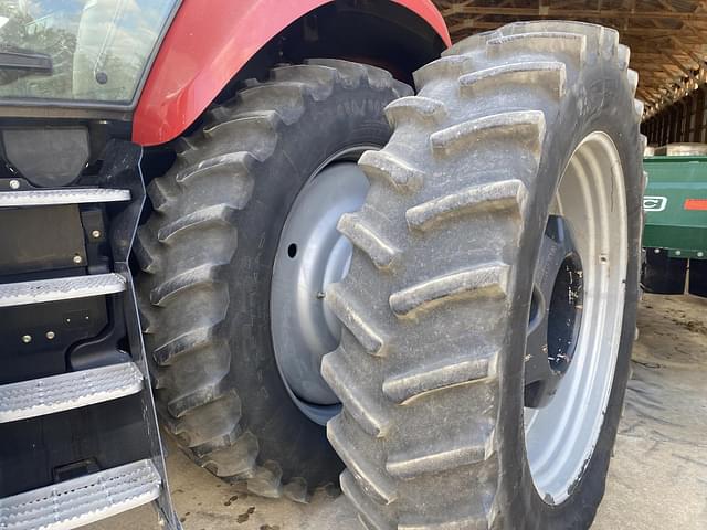 Image of Case IH Magnum 340 equipment image 1