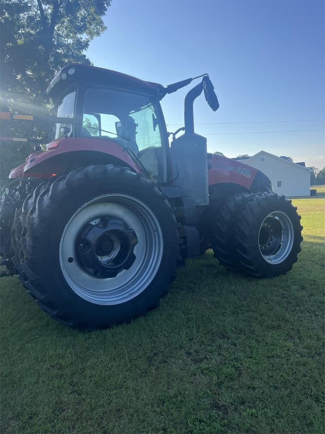 Image of Case IH Magnum 340 equipment image 3