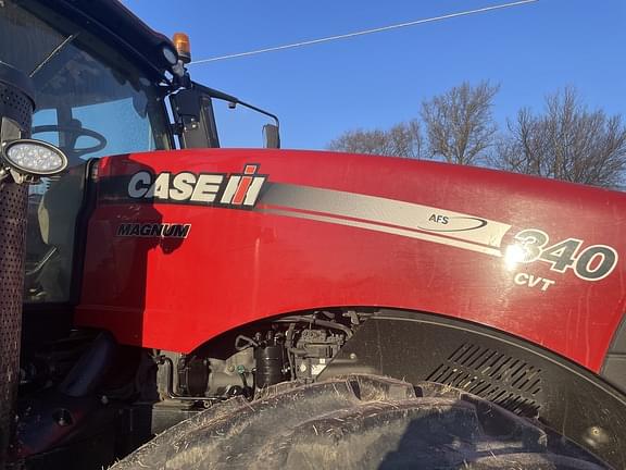 Image of Case IH Magnum 340 Rowtrac equipment image 1