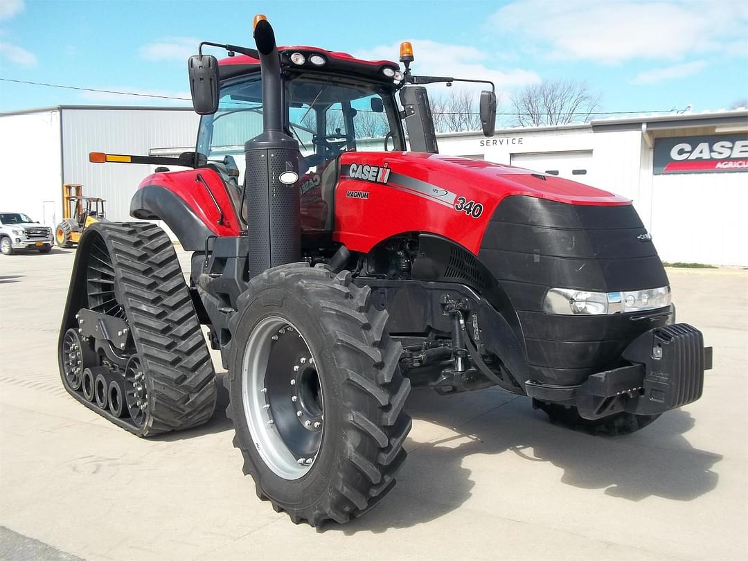 Image of Case IH Magnum 340 Rowtrac Primary image