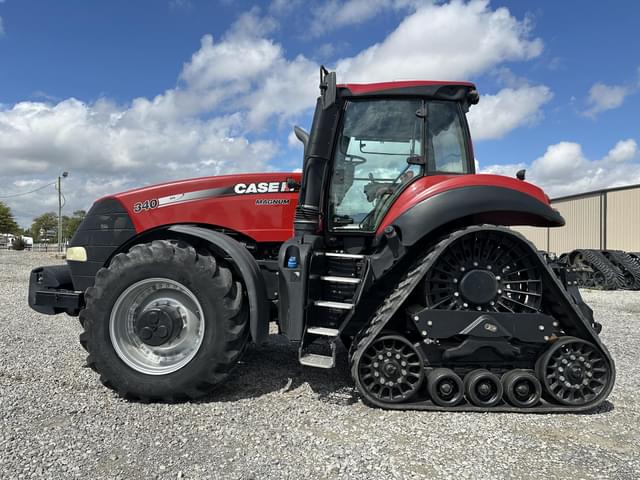Image of Case IH Magnum 340 Rowtrac equipment image 2