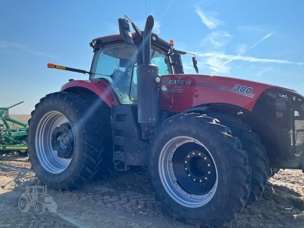 Image of Case IH Magnum 380 RowTrac Primary image