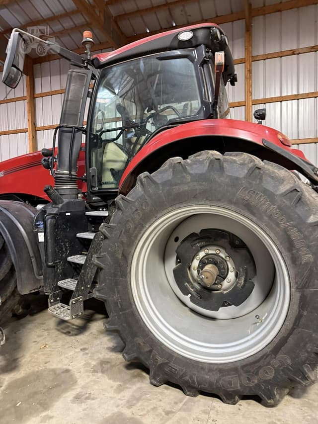 Image of Case IH Magnum 380 equipment image 1