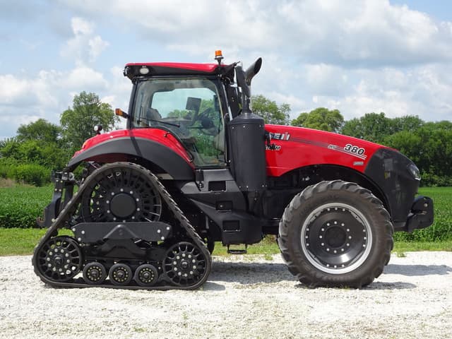 Image of Case IH Magnum 380 RowTrac equipment image 3