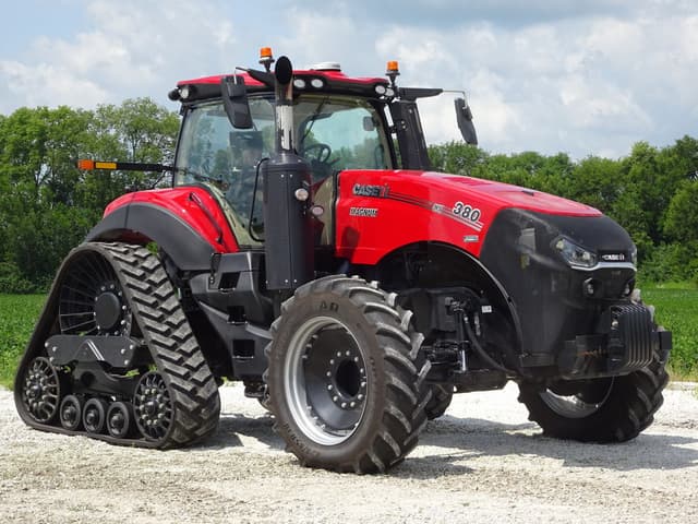 Image of Case IH Magnum 380 RowTrac equipment image 1