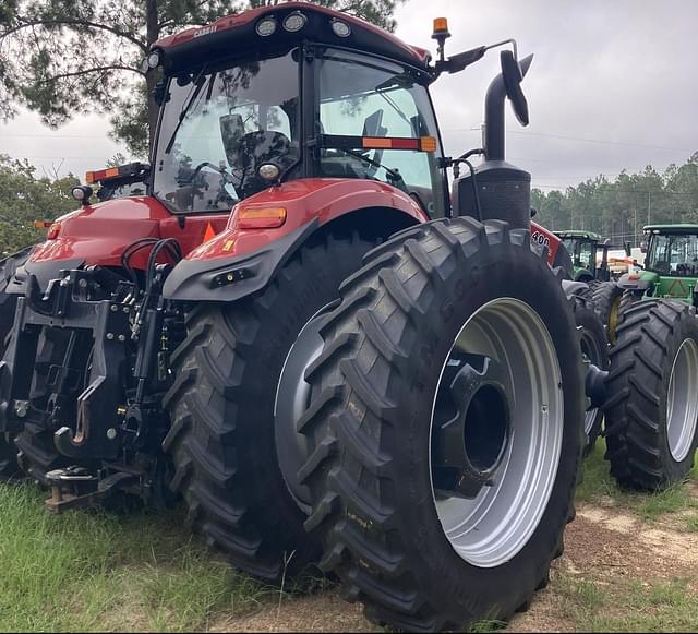 Image of Case IH Magnum 400 equipment image 3