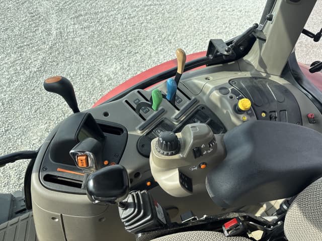 Image of Case IH Maxxum 125 equipment image 1