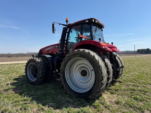 Image of Case IH Magnum 310 equipment image 4
