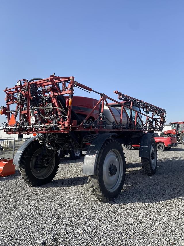 Image of Case IH Patriot 3240 equipment image 1