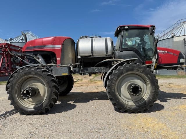 Image of Case IH 3240 Patriot equipment image 3