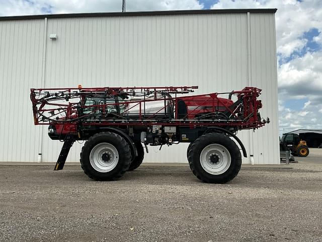 Image of Case IH Patriot 3340 equipment image 1