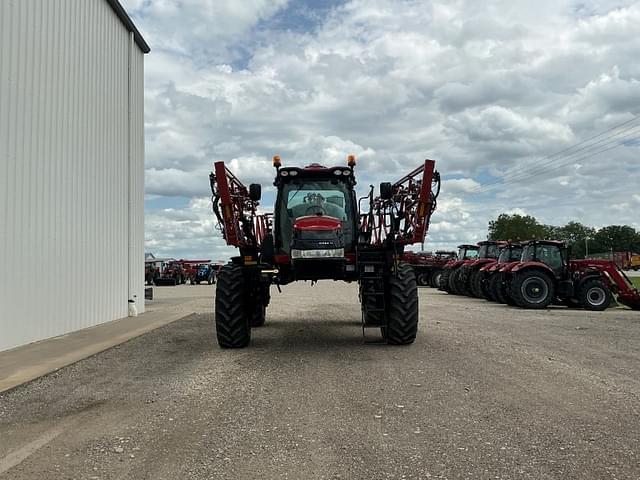 Image of Case IH Patriot 3340 equipment image 3