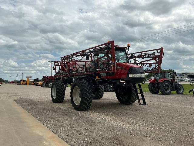 Image of Case IH Patriot 3340 equipment image 4
