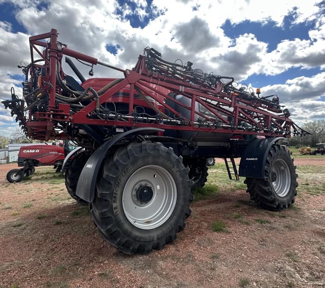 Image of Case IH Patriot 4440 equipment image 2