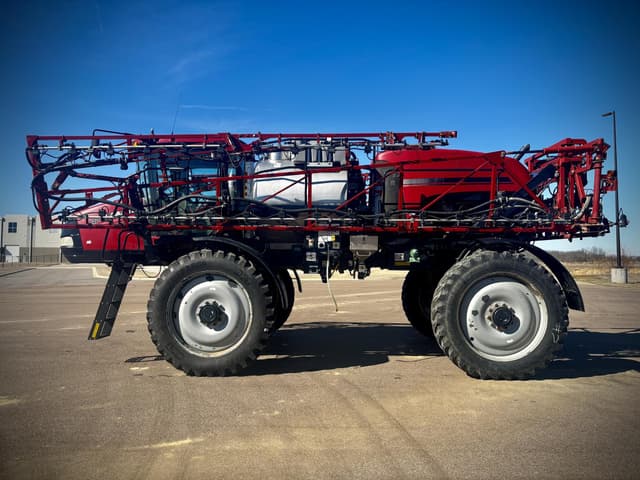 Image of Case IH Patriot 4440 equipment image 1
