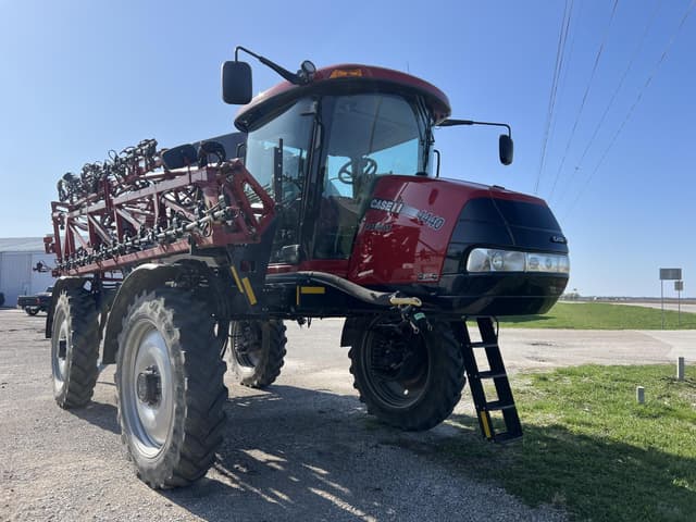 Image of Case IH Patriot 4440 equipment image 1