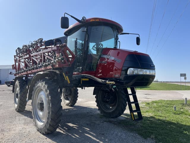 Image of Case IH Patriot 4440 equipment image 1