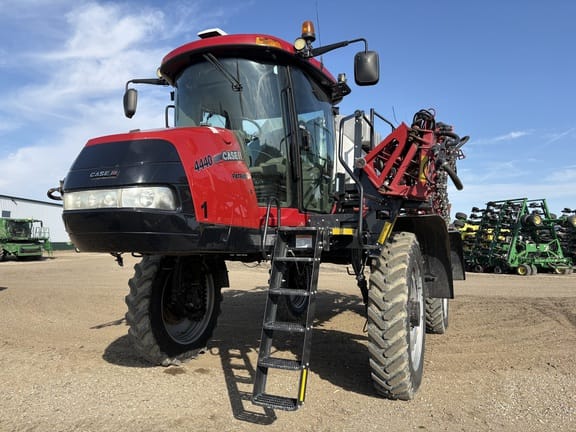 2020 Case IH Patriot 4440 Equipment Image0