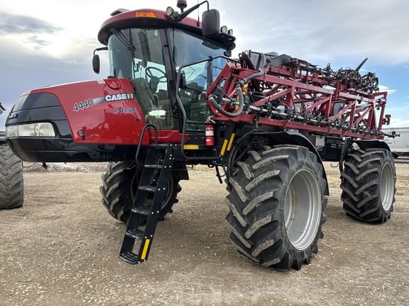 Image of Case IH Patriot 4440 Primary image