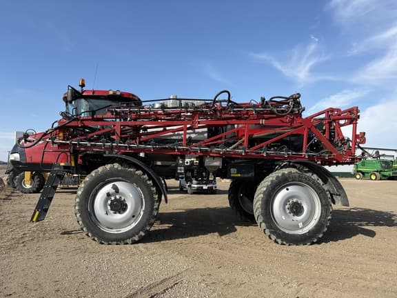 Image of Case IH Patriot 4440 equipment image 2