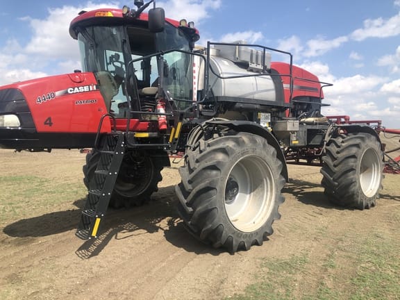 2020 Case IH Patriot 4440 Equipment Image0