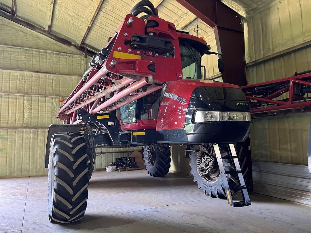 Image of Case IH Patriot 4440 Primary image