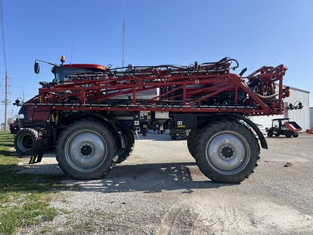 Image of Case IH Patriot 4440 equipment image 4