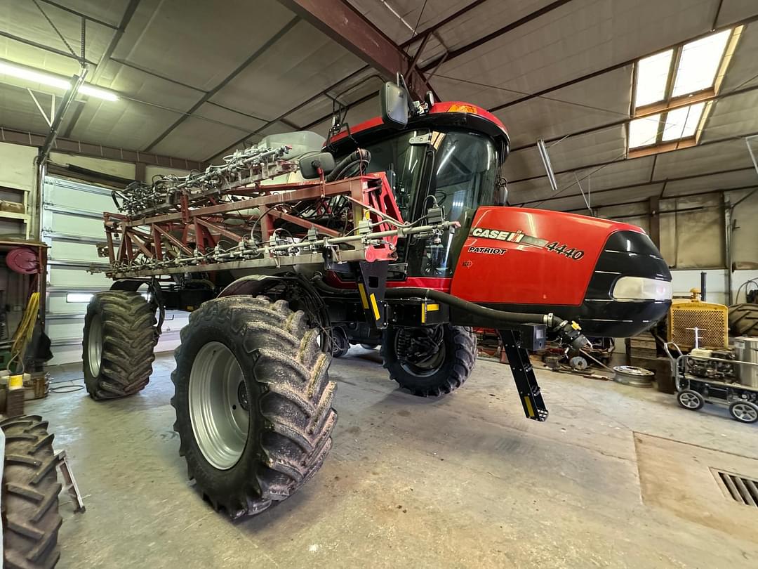 Image of Case IH Patriot 4440 Primary image