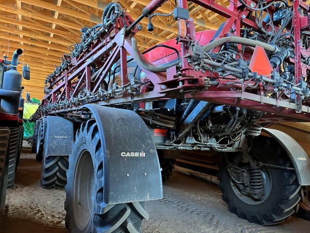 Image of Case IH Patriot 4440 equipment image 2