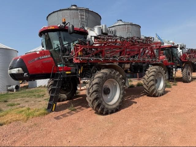 Image of Case IH Patriot 4440 equipment image 1