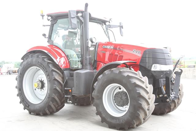 Image of Case IH Puma 240 equipment image 2