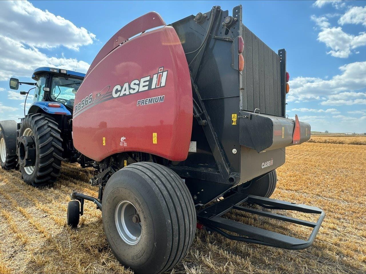 Main image Case IH RB565