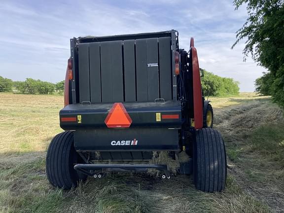 Image of Case IH RB565 equipment image 3
