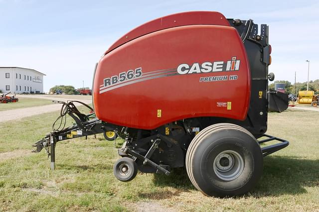 Image of Case IH RB565 Premium HD equipment image 4