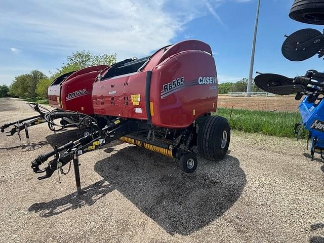 Image of Case IH RB565 Premium equipment image 2