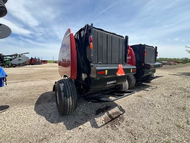 Image of Case IH RB565 equipment image 3