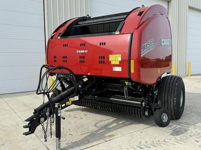 Image of Case IH RB565 Premium equipment image 3