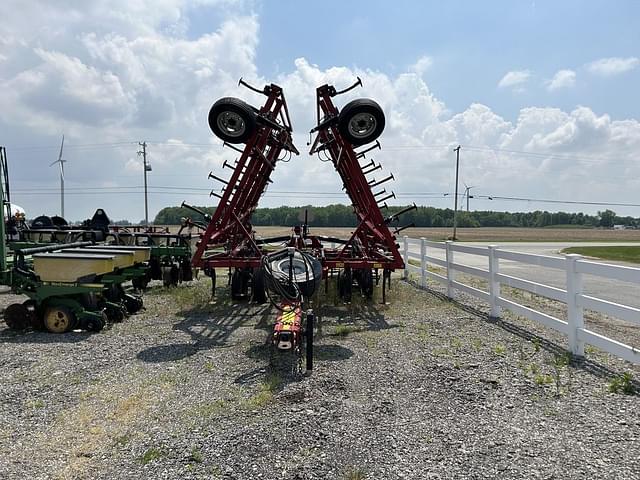 Image of Case IH Tigermate 255 equipment image 3